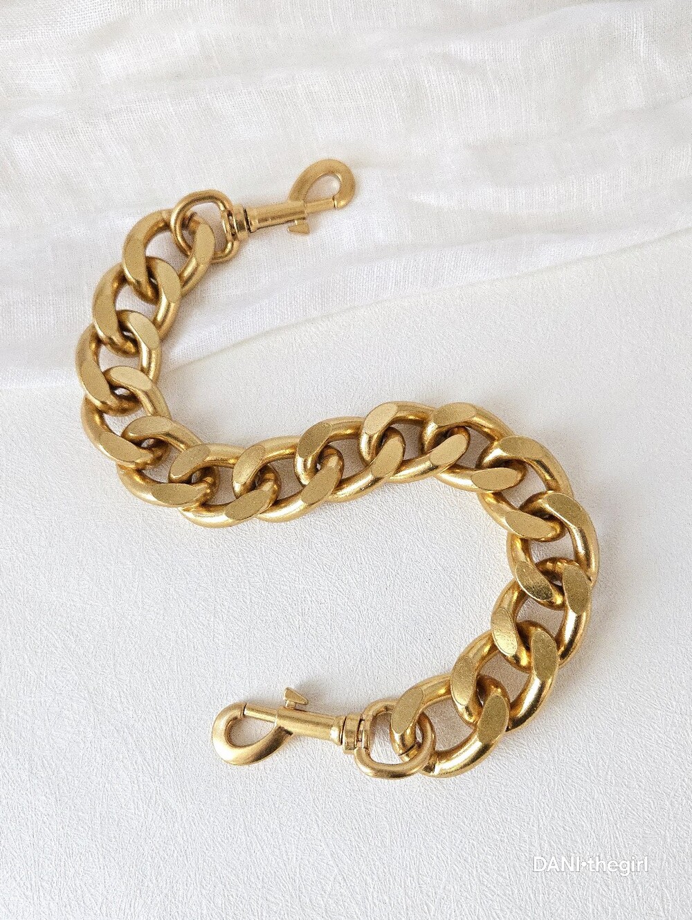NEW Chunky Gold Shoulder Strap & Bag Charm